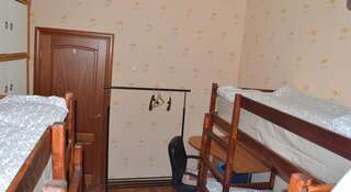 Гостиница Hostel Univer Москва Спальное место на двухъярусной кровати в общем номере для женщин-6